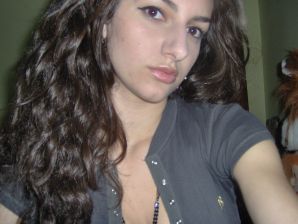 Charming chernovlaska makes a boner to her boyfriend. Thumbnail 27