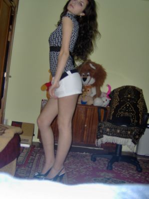 Charming chernovlaska makes a boner to her boyfriend. Thumbnail 35