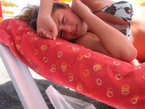 A girl has fun with a guy on vacation - shows her ass and chest. Thumbnail 32