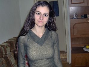 Восточная красавица показывает попку в одежде и без. Часть 4. Миниатюра 8