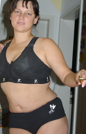 A lush woman bares her tits on the street and takes off her panties. Thumbnail 25