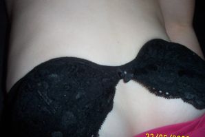 Depraved games without clothes of a cute girl and her boyfriend. Thumbnail 22
