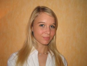 A young blonde in stockings spreads her legs on the couch. Part 3. Thumbnail 22