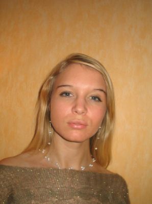 A young blonde in stockings spreads her legs on the couch. Part 3. Thumbnail 23