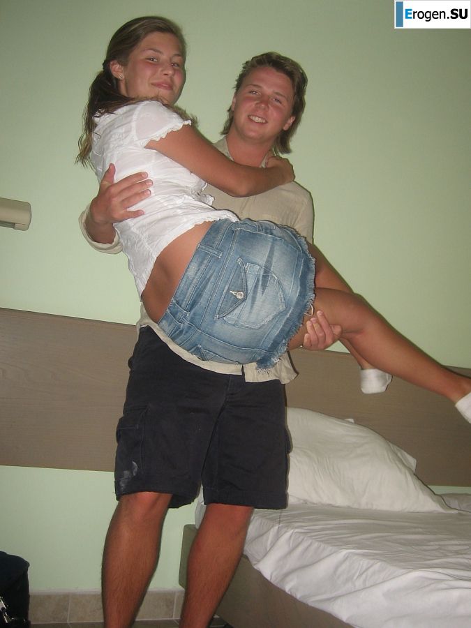 Girl having fun with a guy on vacation - shows her ass and chest. Part 2. Slide 48