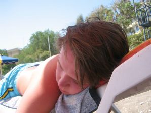 Girl having fun with a guy on vacation - shows her ass and chest. Part 2. Thumbnail 31