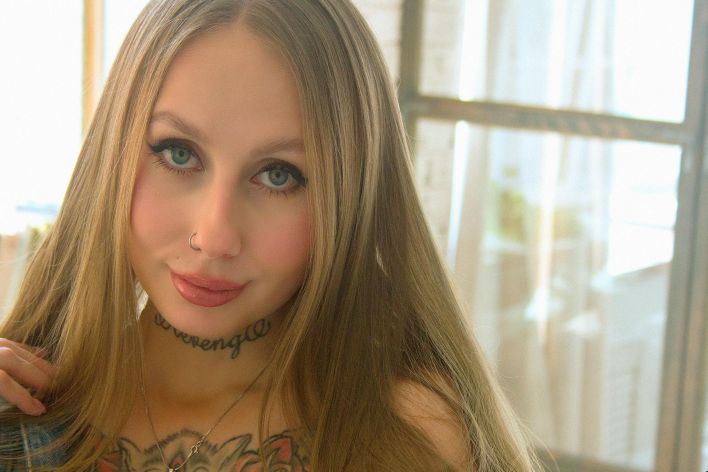 Natashasavinich in Good Morning With Me. Thumbnail 7