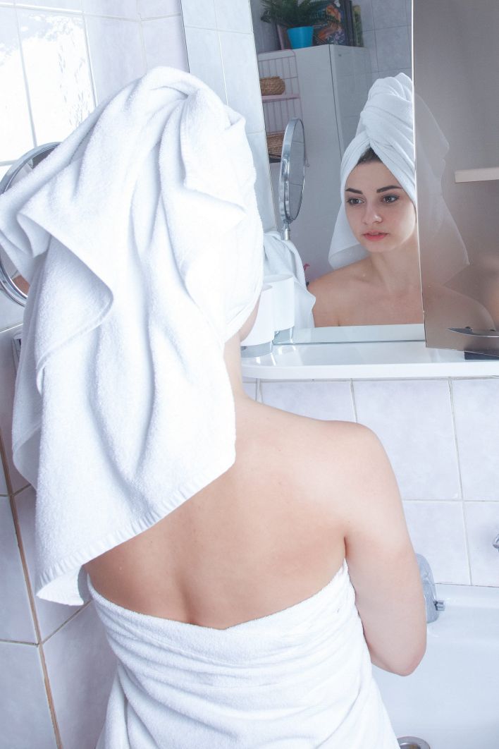 Elle Mira in V Elle Ntine. Миниатюра 1