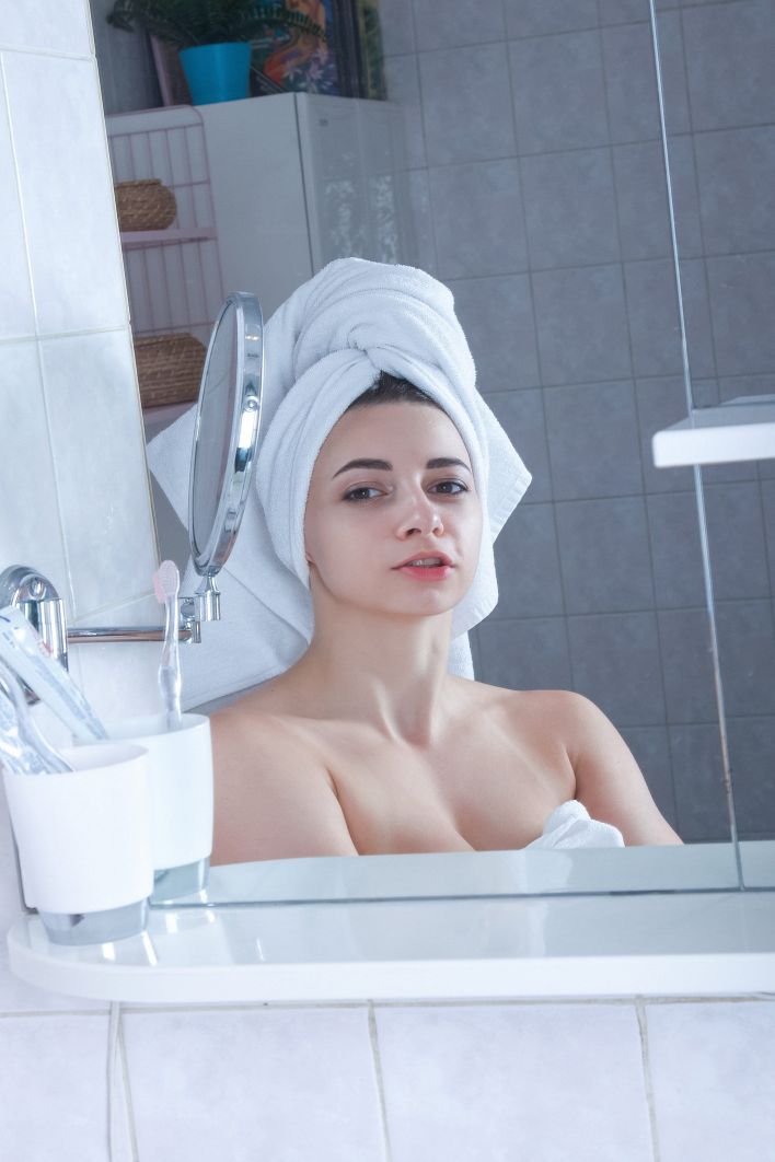 Elle Mira in V Elle Ntine. Миниатюра 4