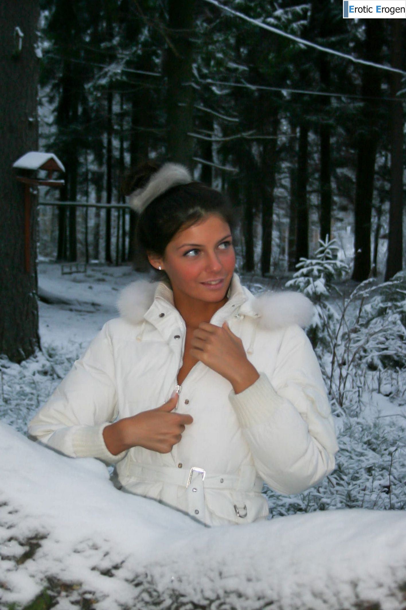 Isabella in Exhibitionist. Slide 20