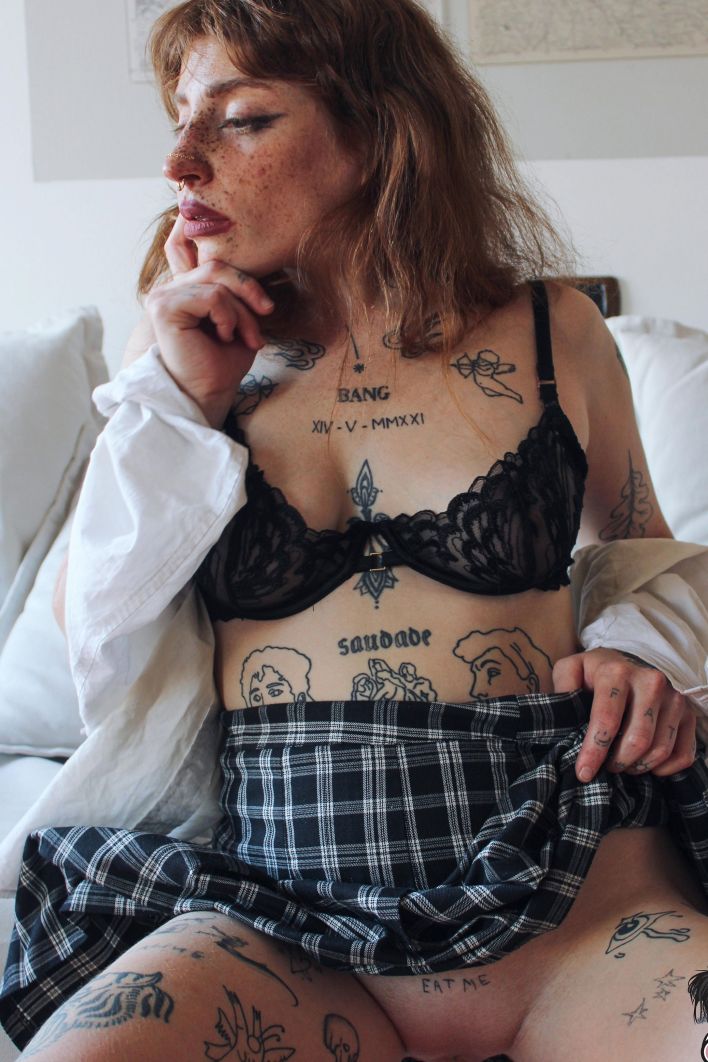 Coccoshark in Eat Me In A Lazy Afternoon. Миниатюра 12
