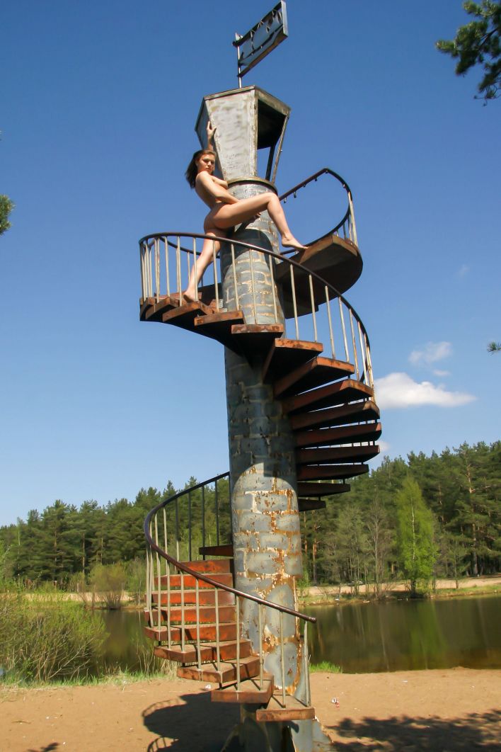 Gea A in Stairs To The Top. Миниатюра 34