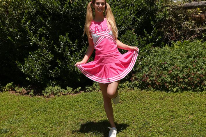 Molly Little in Cheery Disposition. Миниатюра 8
