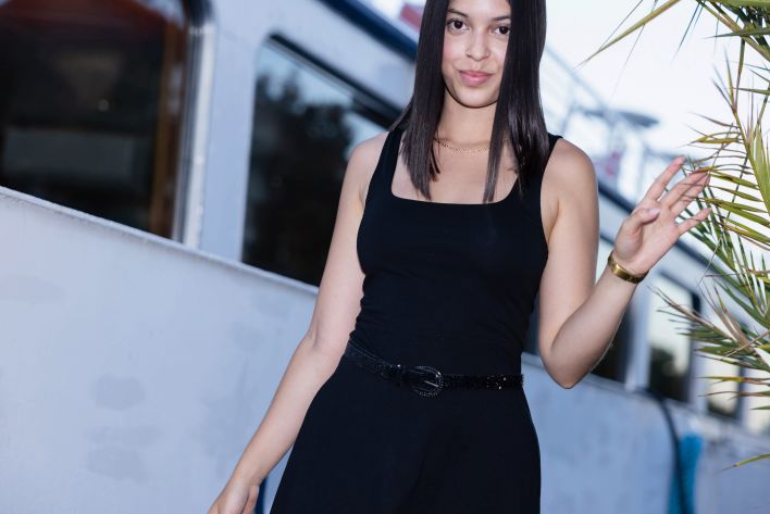 Gia Rosse in First Walk. Миниатюра 8