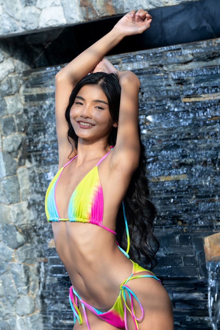 Vina Rae in Venus. Thumbnail 4