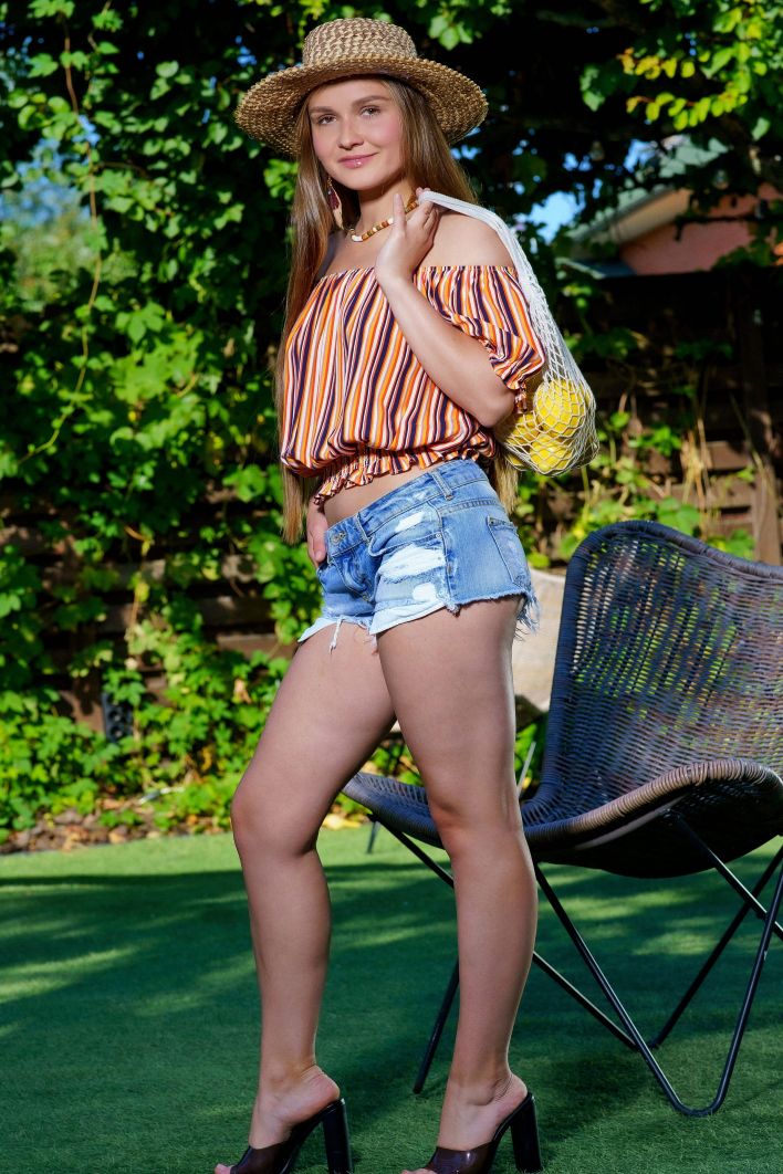 Lucretia K in Denim And Lemons. Thumbnail 1