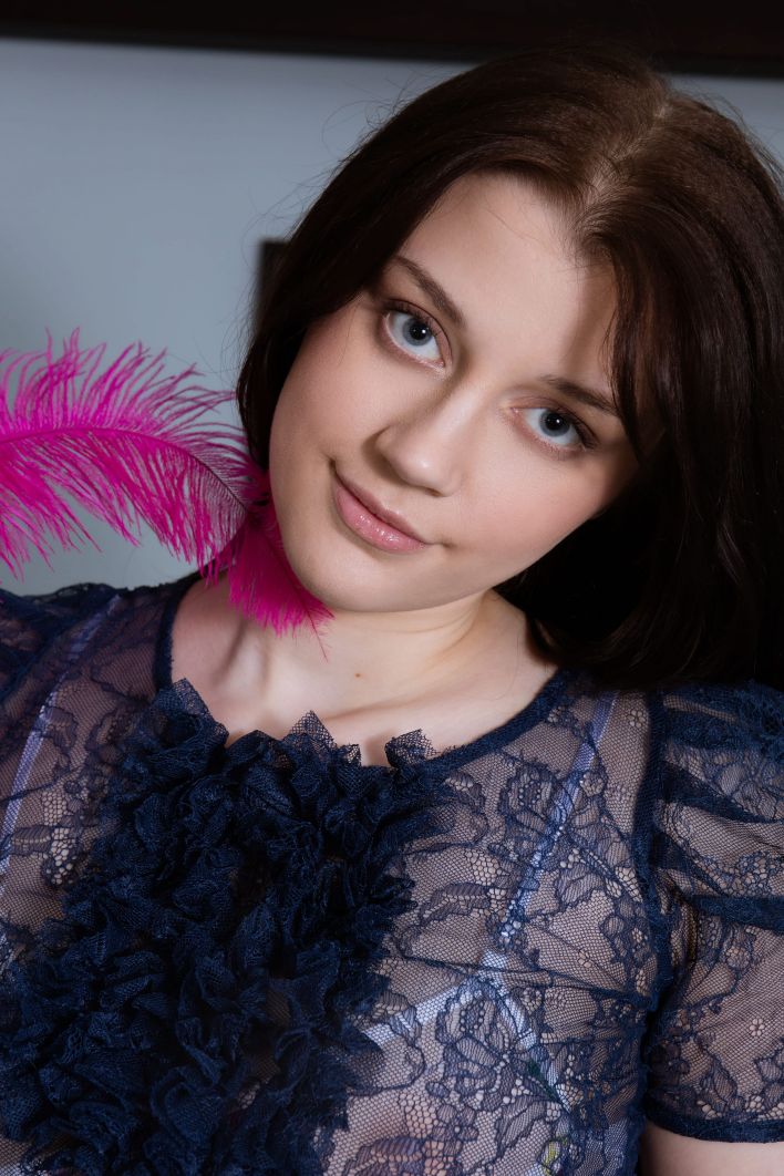 Enid in Tickle Me. Миниатюра 6