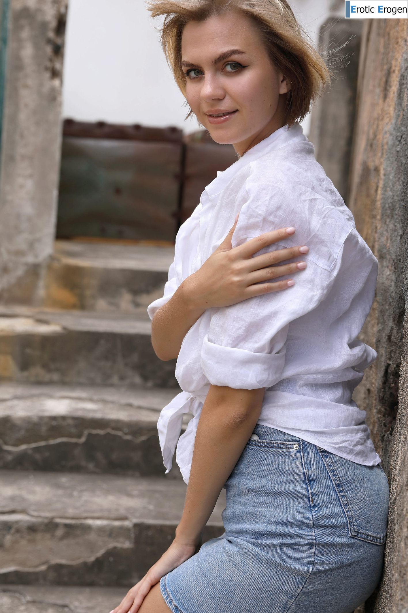 Lana Lane in Postcard Paul Do Mar. Слайд 6