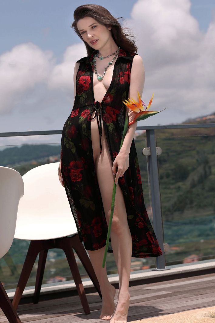 Amelia in Sweltering Heat. Миниатюра 1