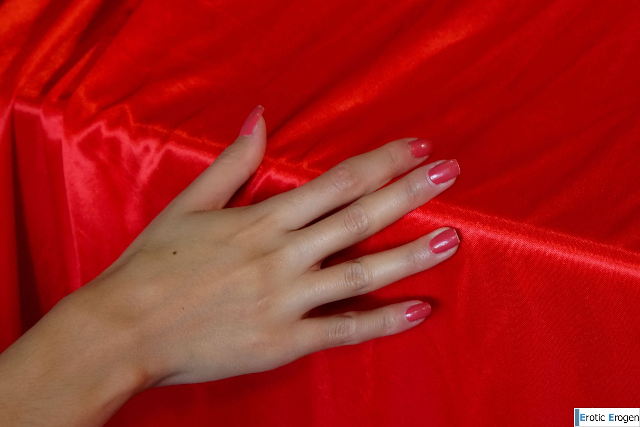 Arissa in Red 1. Слайд 5