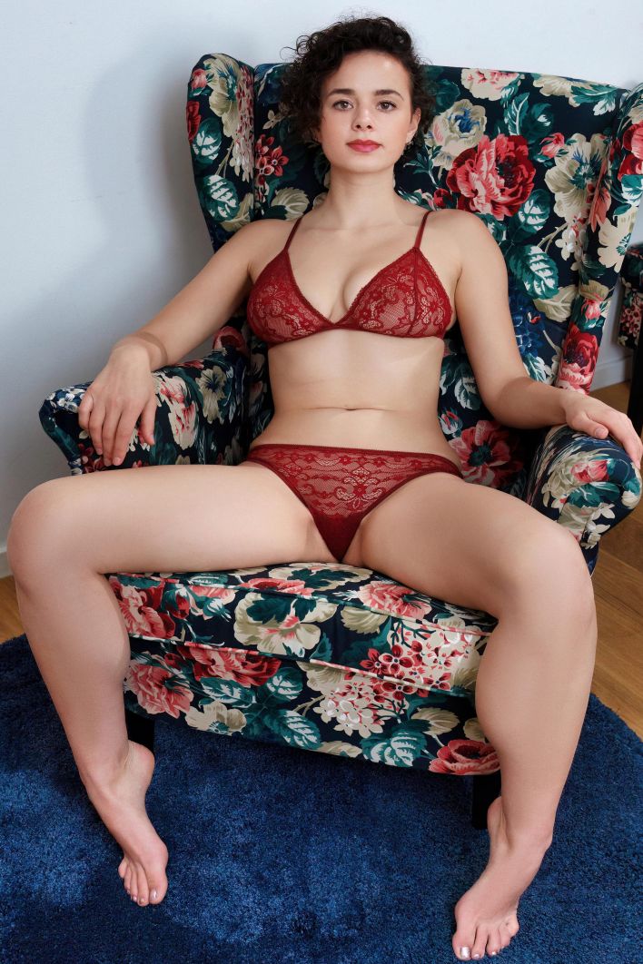 Arcadia in Nude Woman. Миниатюра 4