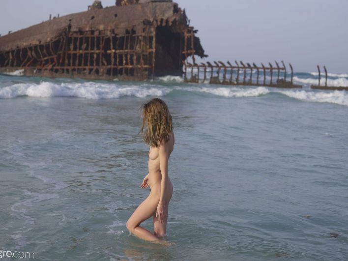 Proserpina in Atlantic Ocean. Thumbnail 29