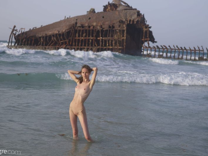 Proserpina in Atlantic Ocean. Thumbnail 31