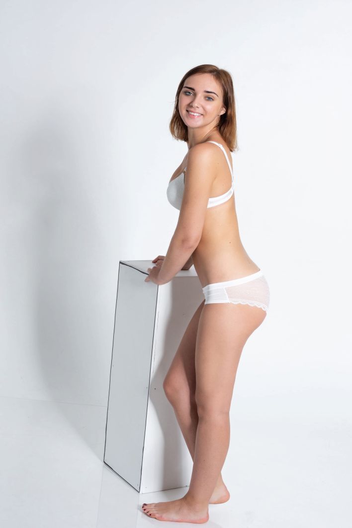Oxana Z in Modeling. Thumbnail 3
