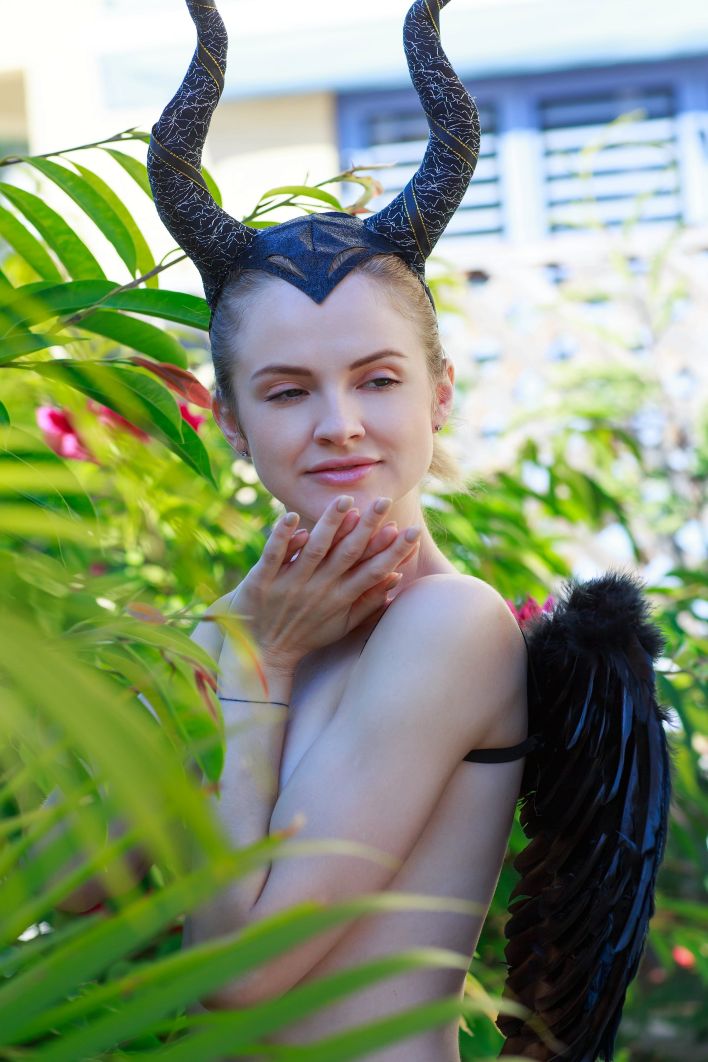 Alice May in Aliceficenta. Thumbnail 47