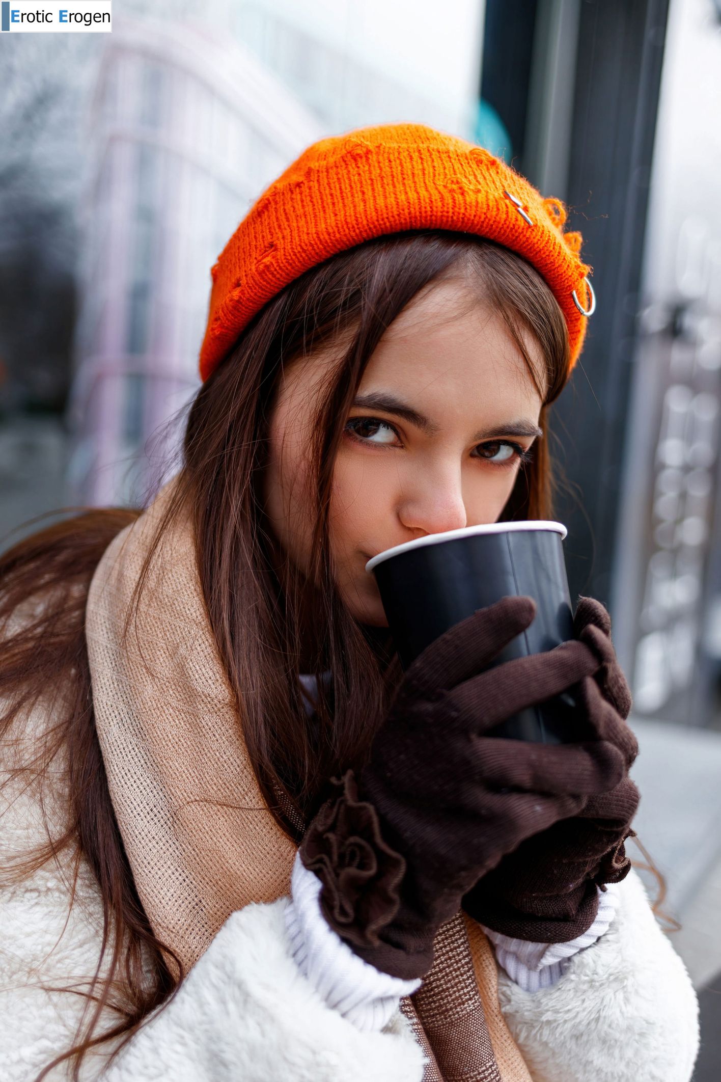 Neesa in Out Of The Cold. Фото 2