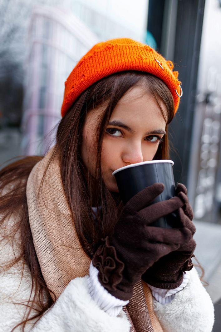 Neesa in Out Of The Cold. Миниатюра 2