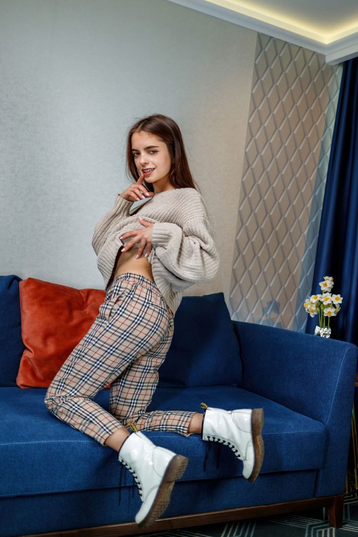 Neesa in Out Of The Cold. Миниатюра 7