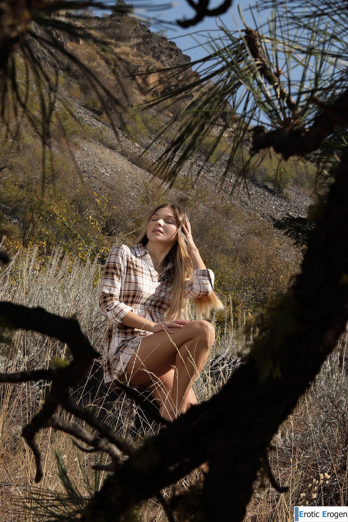 Stefani in Autumn's Last Chance. Фото 6