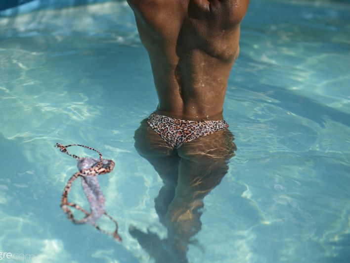 Katherina in Skinny Dipping. Thumbnail 34