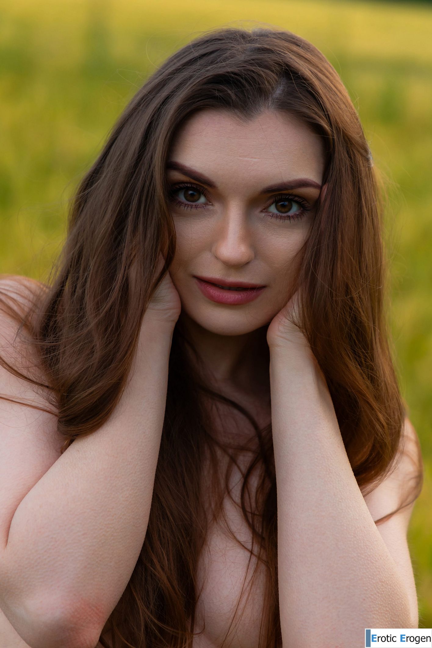 Julia K in In The Field. Picture 19