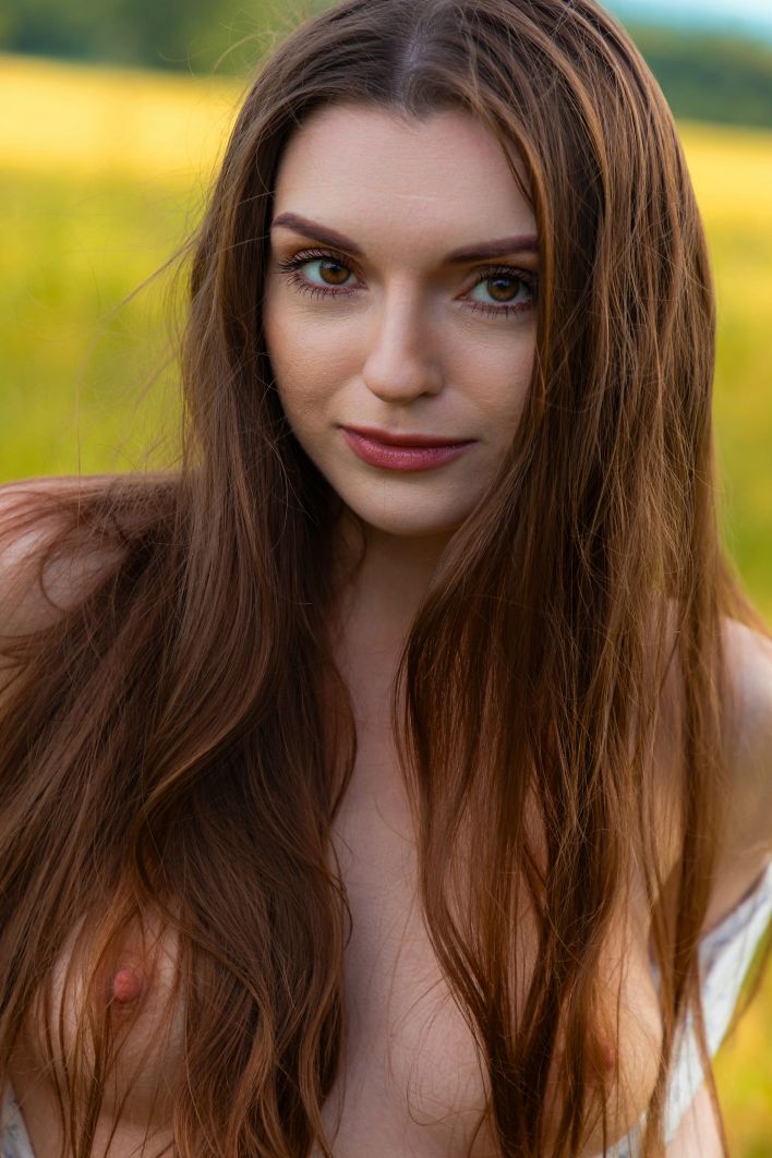 Julia K in In The Field. Thumbnail 12