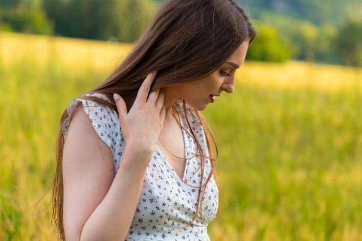 Julia K in In The Field. Thumbnail 3