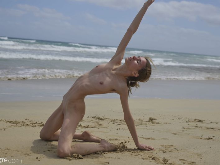 Proserpina in Tiny Tushy. Thumbnail 16