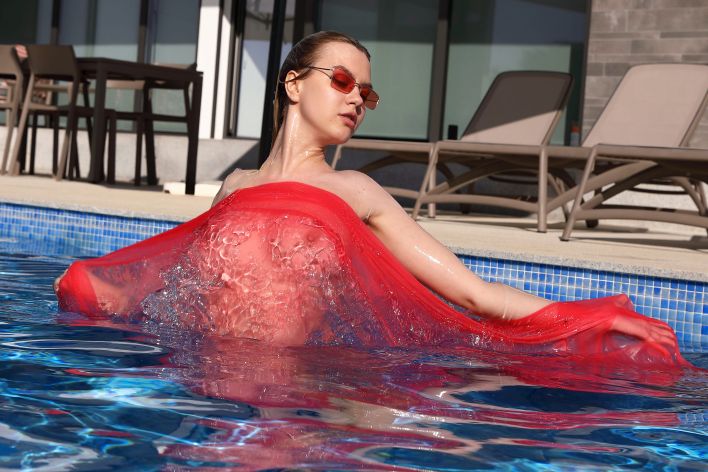 Lana Lane in Hot Spell 2. Thumbnail 12