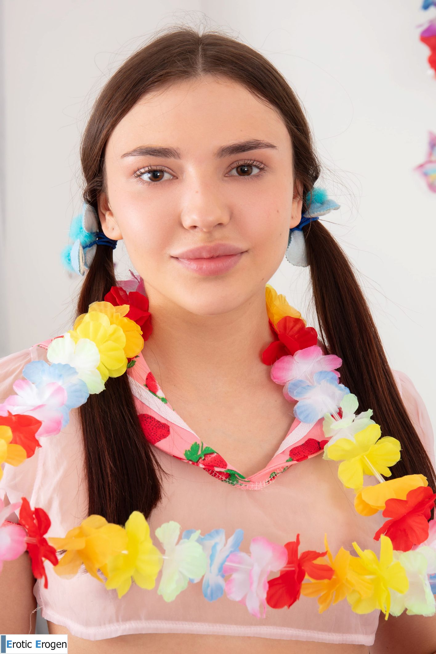 Madi in Blaze Of Color. Picture 1