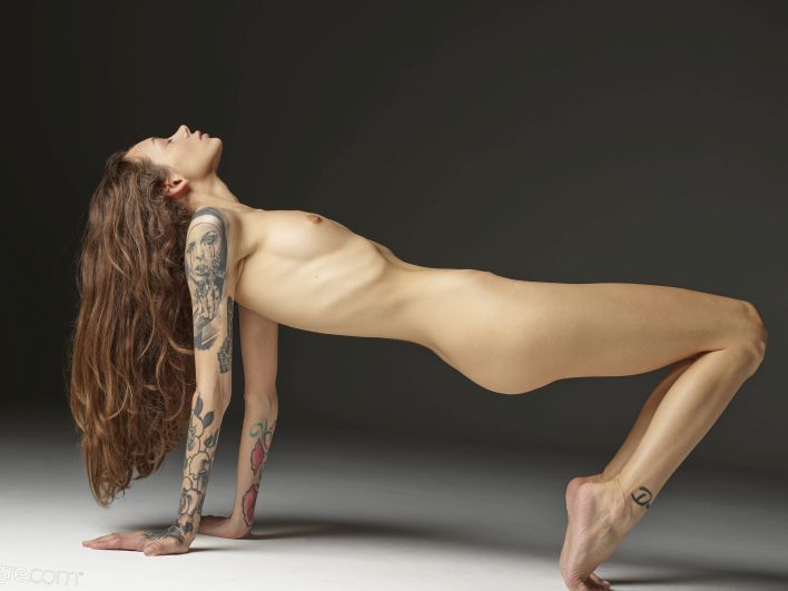 Inga in Petite Nude Model. Thumbnail 37