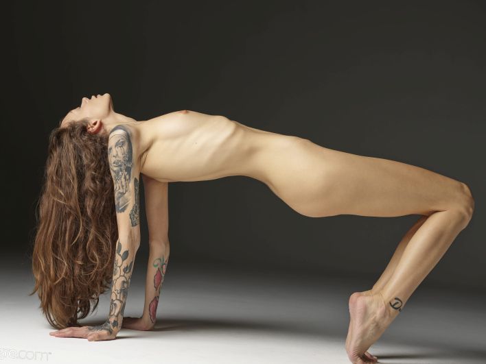 Inga in Petite Nude Model. Thumbnail 38