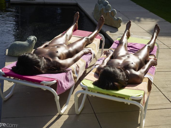 Alexandra And Ombeline in Poolside. Thumbnail 25