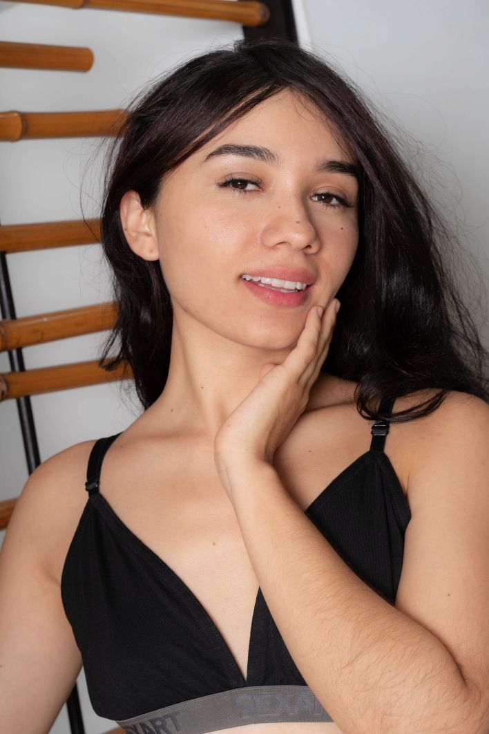 Nathaly in Presenting Nathaly. Thumbnail 7