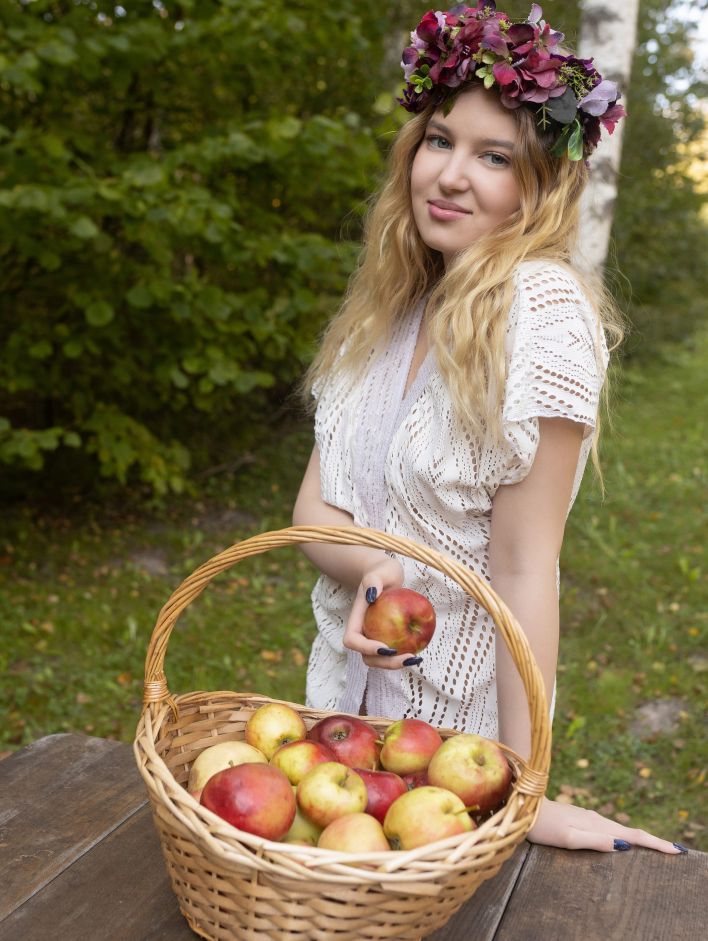 Nikoleta in Vitamins. Thumbnail 4