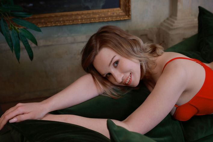 Alice Klay in Presenting Alice Klay. Thumbnail 5