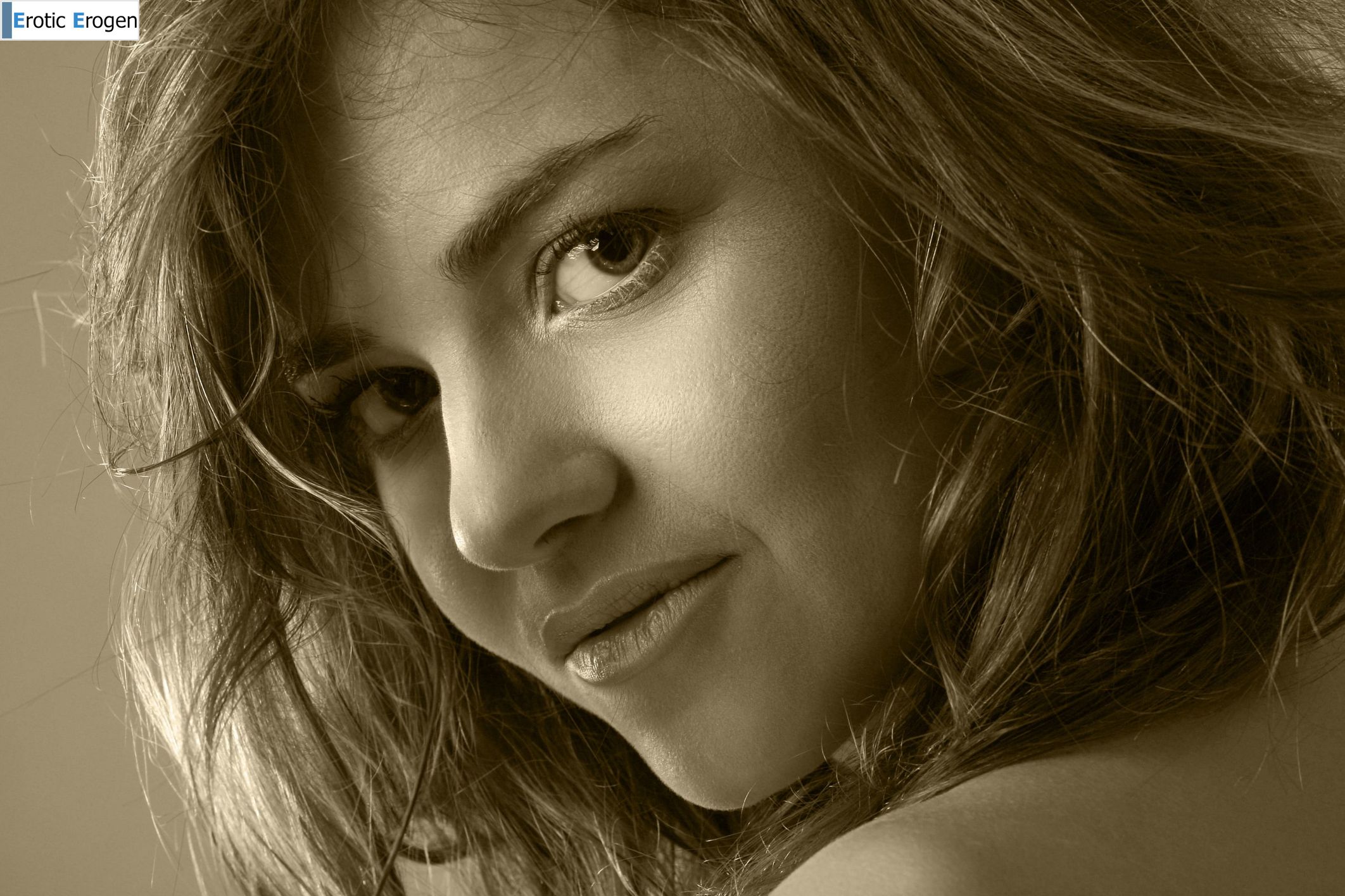Alice Kiss in Zeite. Picture 21