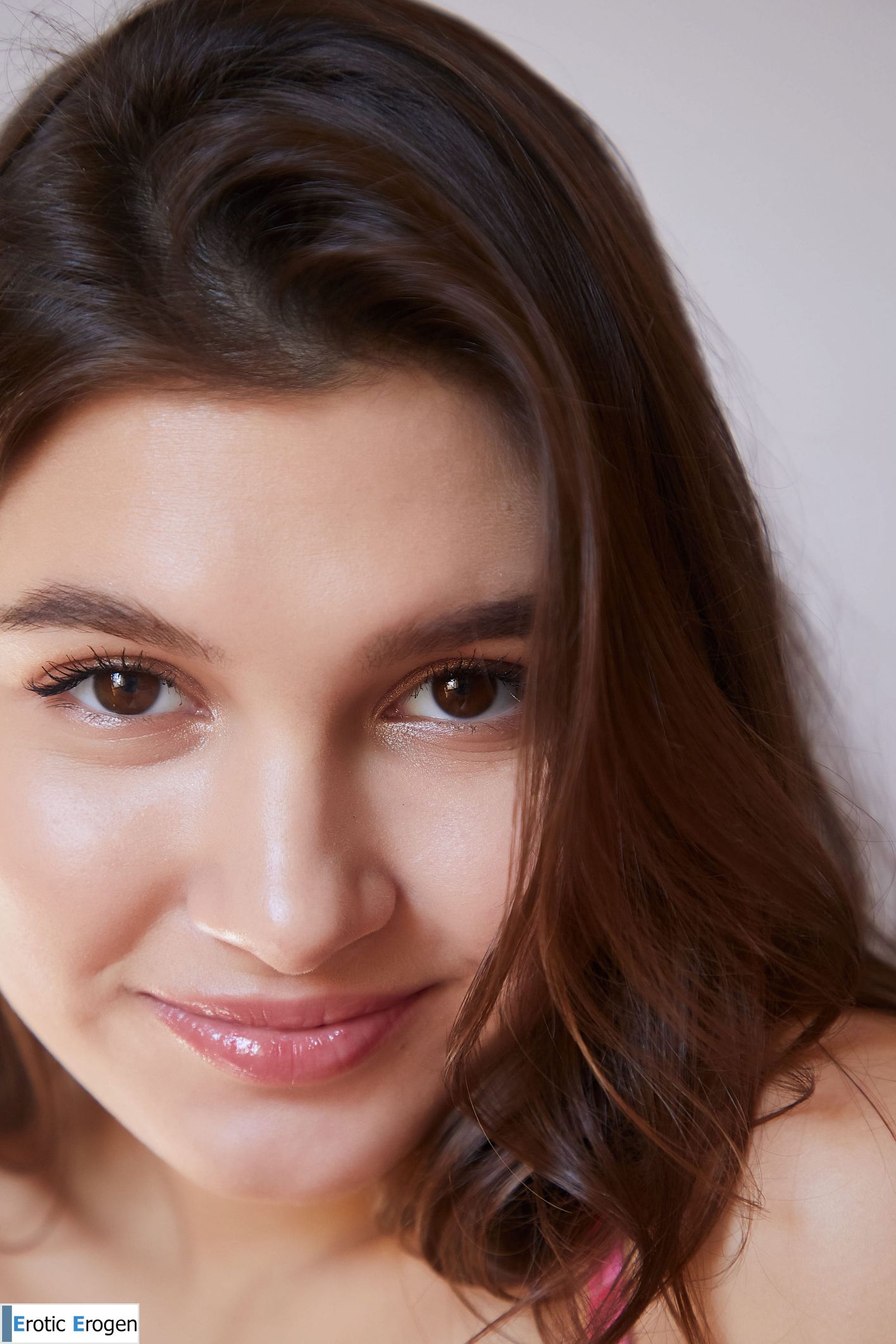 Ellie Luna in Lovely Smile. Picture 6