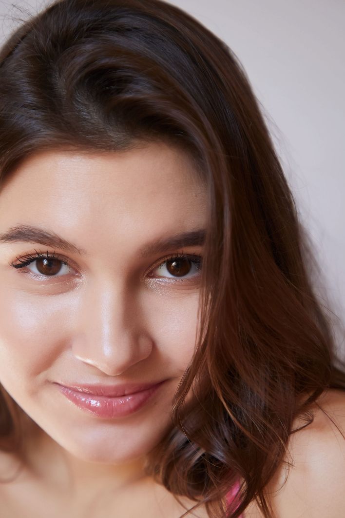 Ellie Luna in Lovely Smile. Thumbnail 6