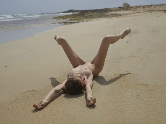 Proserpina in Beach Exhibitionist. Миниатюра 34